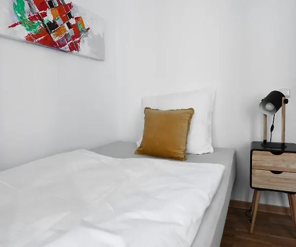 Bohnapartments Am Anger - Zentrum - Vollausstattung - Wlan شقة