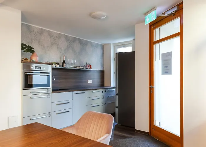 Bohnapartments Am Anger - Zentrum - Vollausstattung - Wlan Apartment *