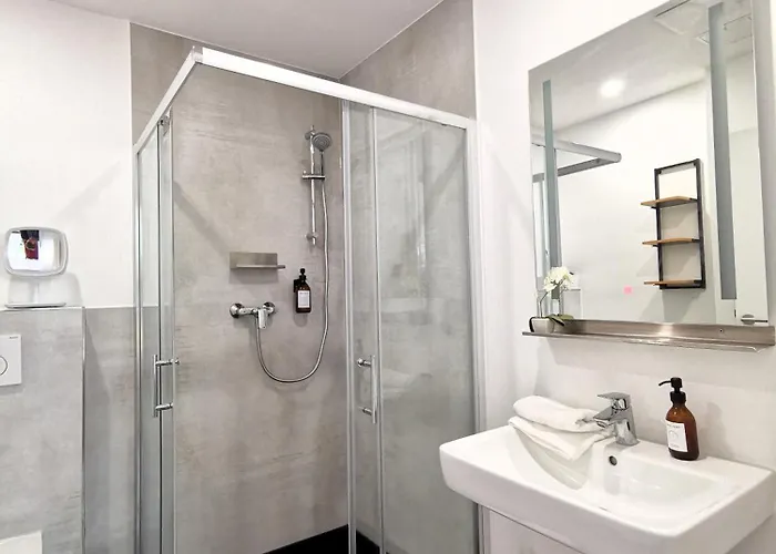 Bohnapartments Am Anger - Zentrum - Vollausstattung - Wlan شقة